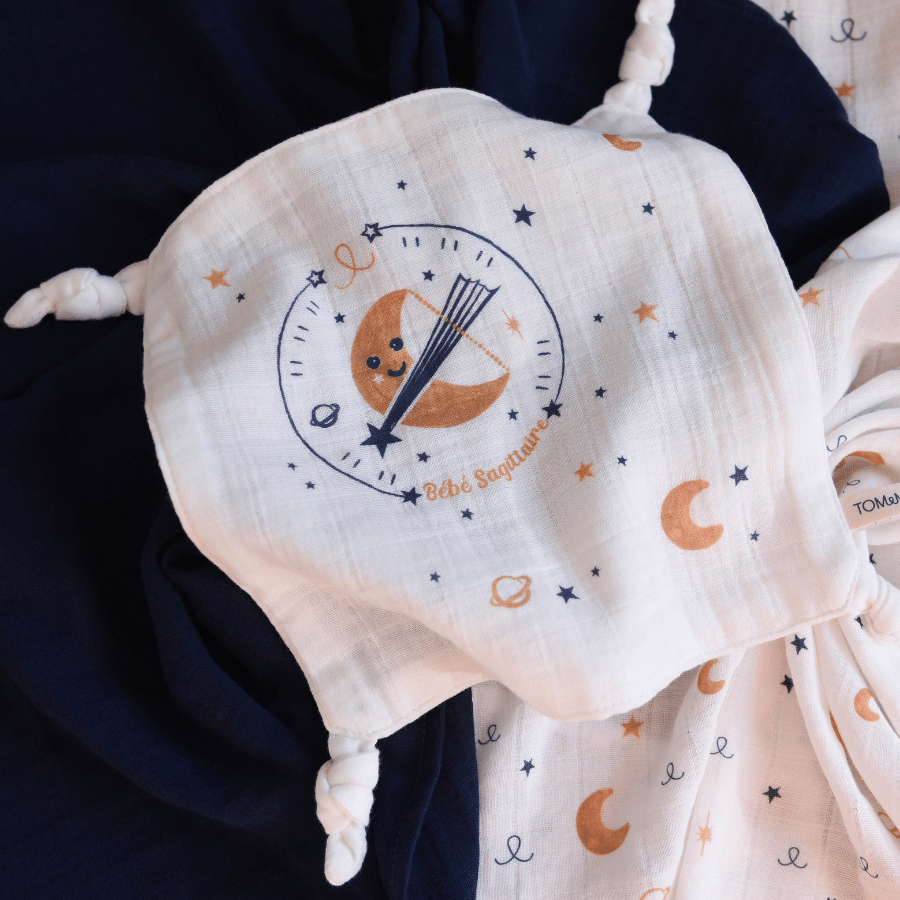 Doudou astro sagittaire Tom et mila - Maison Continuum