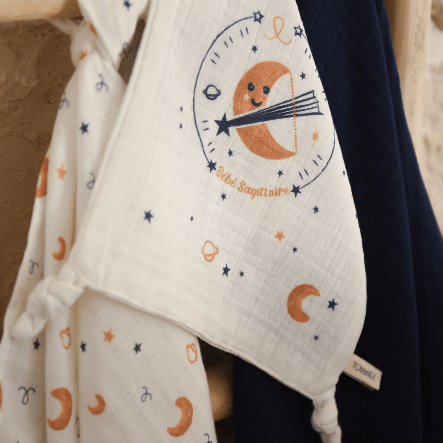 Doudou astro sagittaire Tom et mila - Maison Continuum